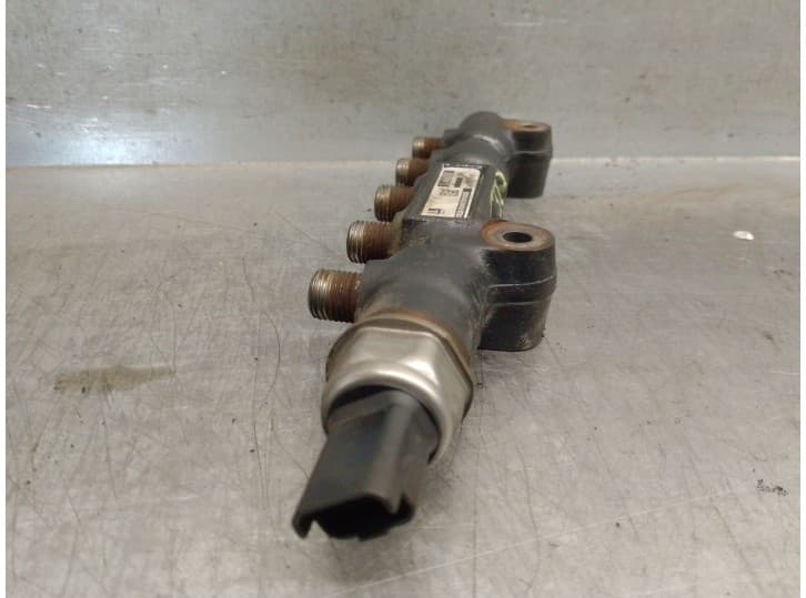 Recambio de rampa inyectora para mazda 2 (de_, dh_) 1.4 mzr-cd referencia OEM IAM 9654592680 2