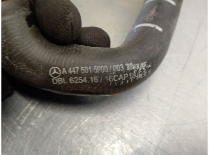 Recambio de tubo para mercedes-benz clase v (w447) referencia OEM IAM A4475015900 2