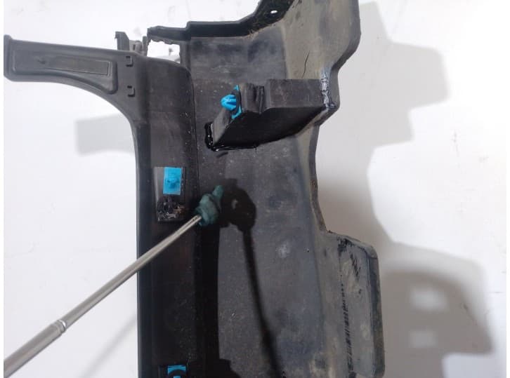 Recambio de faldon lateral para jeep avenger 1.2 referencia OEM IAM 735730062 3