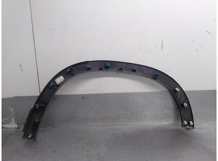 Recambio de aletin trasero derecho para jeep avenger 1.2 referencia OEM IAM 735729932 2