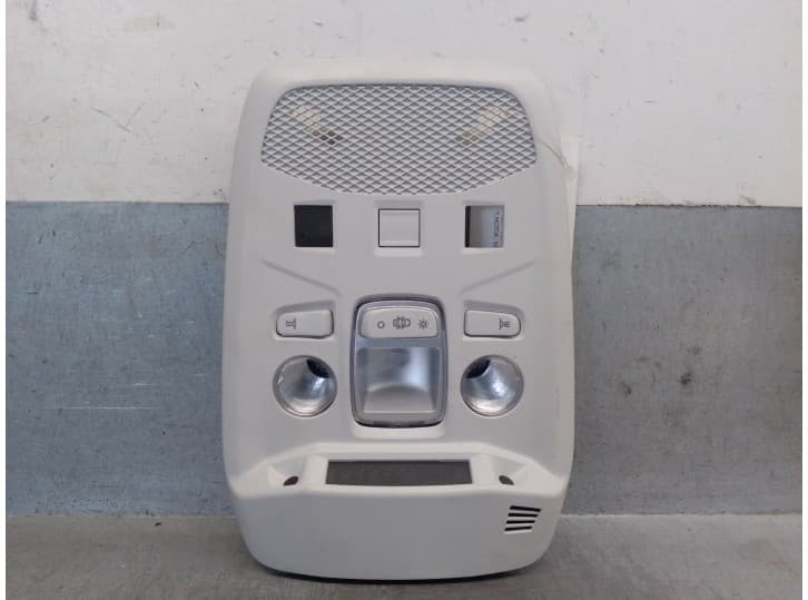 Recambio de luz interior para jeep avenger 1.2 referencia OEM IAM 735732853