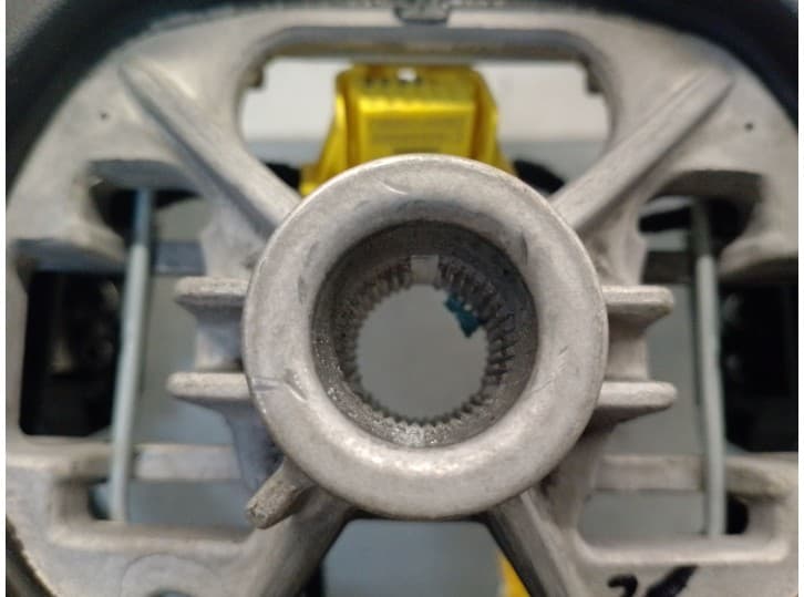 Recambio de volante para jeep avenger 1.2 referencia OEM IAM 07357744630 7