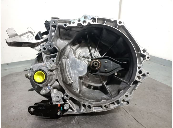Recambio de caja cambios para jeep avenger 1.2 referencia OEM IAM 20R111  3019520C