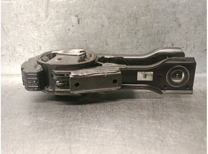 Recambio de soporte motor para mazda cx-5 (kf) 2.0 skyactiv-g referencia OEM IAM PE 2