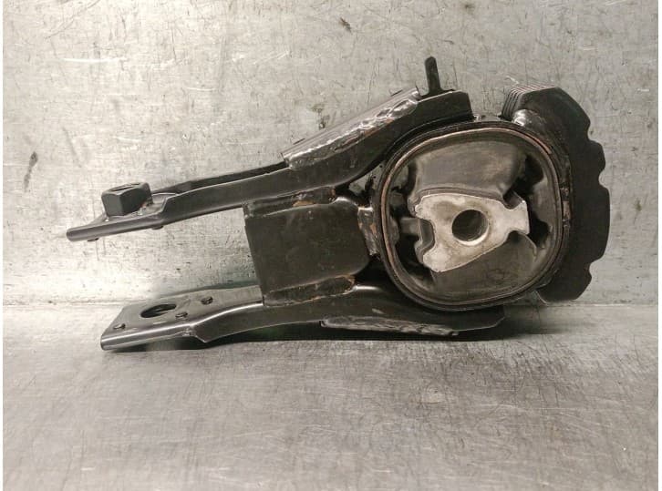 Recambio de soporte motor para mazda cx-5 (kf) 2.0 skyactiv-g referencia OEM IAM PE 3