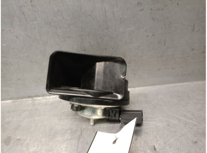 Recambio de claxon para bmw x2 (f39) sdrive 18 d referencia OEM IAM 8496203 61338496203 3