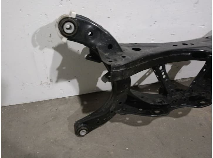 Recambio de puente trasero para mazda cx-5 (kf) 2.0 skyactiv-g referencia OEM IAM PE 2