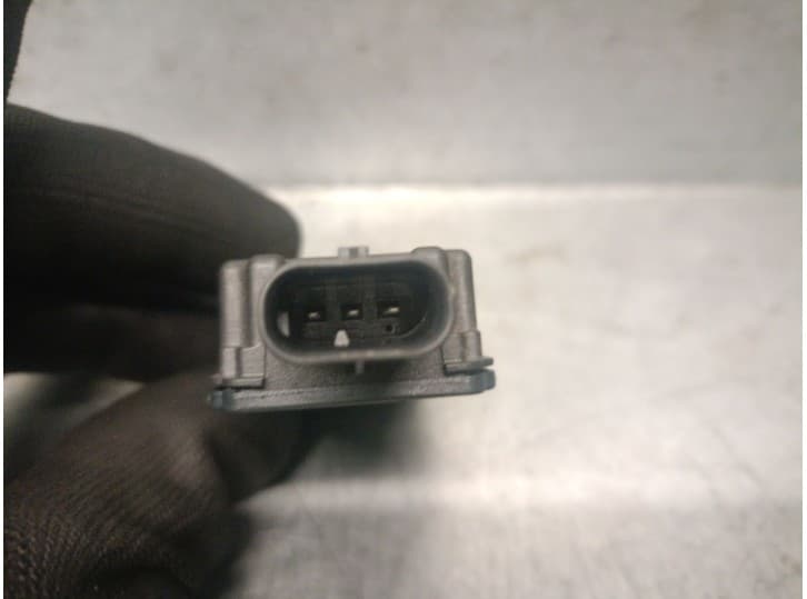 Recambio de antena para bmw x2 (f39) sdrive 18 d referencia OEM IAM 5B4E02901  A3C10274510 3