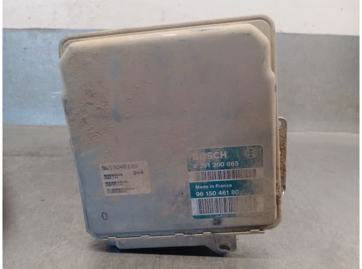Recambio de centralita motor uce para citroën zx (n2) 1.8 i referencia OEM IAM 9615046180