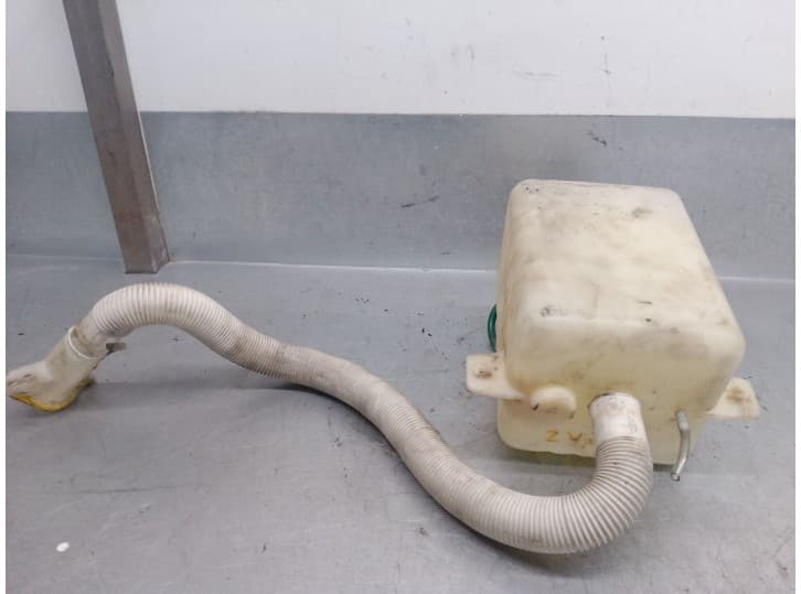 Recambio de deposito limpia para tata indica 1.4 elegance referencia OEM IAM 475SI48 3