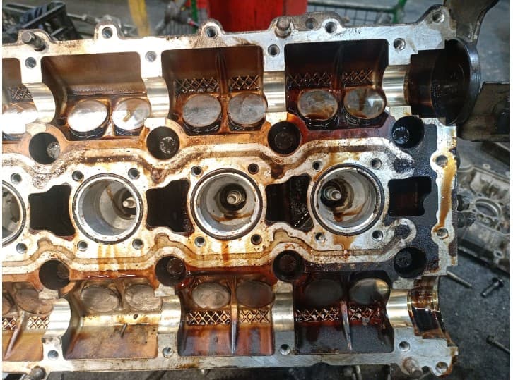 Recambio de culata para volvo v50 (545) 2.4 referencia OEM IAM 8642289 36050503 8642291 2