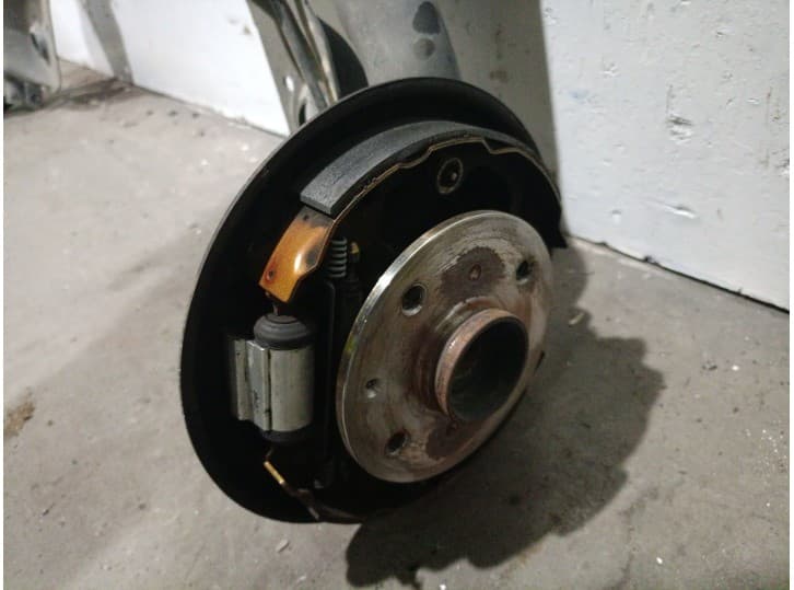 Recambio de puente trasero para peugeot 107 (pm_, pn_) 1.0 referencia OEM IAM 5148J8 5148J8 4