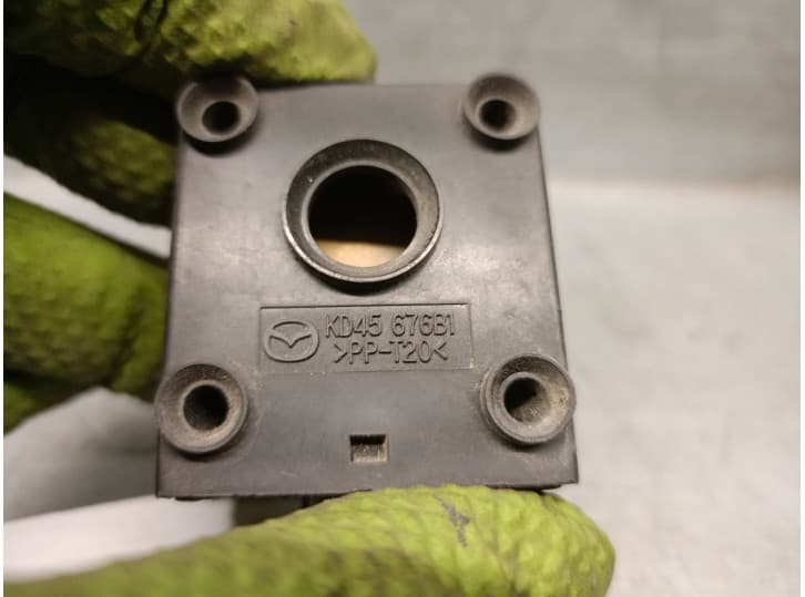Recambio de sensor para mazda 3 (bm, bn) 2.2 d referencia OEM IAM KD45676B1 KD45676B1 4