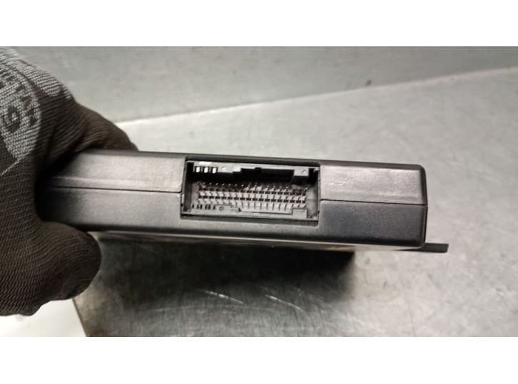 Recambio de modulo electronico para seat leon (1p1) 1.6 tdi referencia OEM IAM 7P6035730F 3