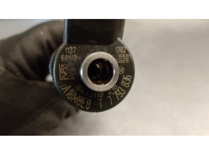Recambio de inyector para bmw 3 (e90) 320 d referencia OEM IAM 7793836 13537793836 5