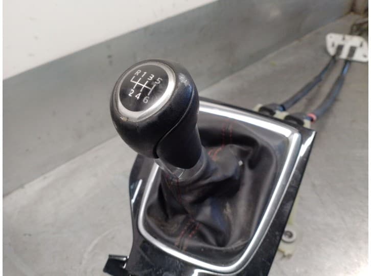 Recambio de palanca cambio para mazda 3 (bm, bn) 2.2 d referencia OEM IAM KE40B KE4046100B 4