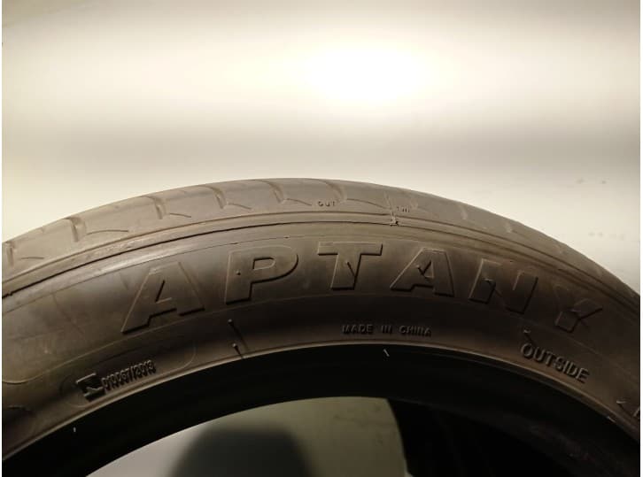 Recambio de neumatico/s para bmw 5 (e60) 530 d referencia OEM IAM 22550ZR1798W 4