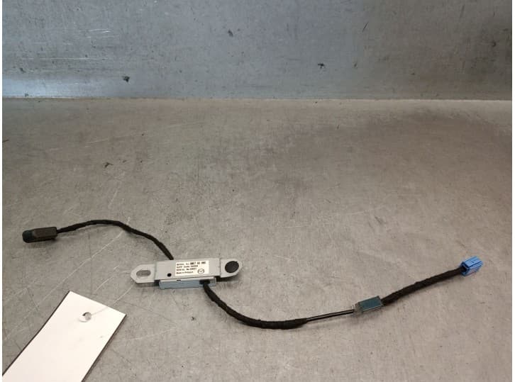 Recambio de antena para mazda 6 sedán (gj, gl) 2.2 d (gj2fp) referencia OEM IAM GMK7669N0 2