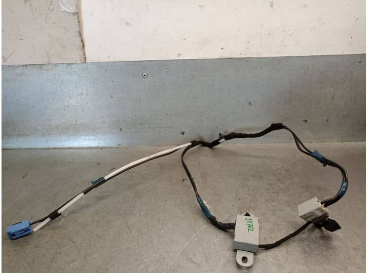 Recambio de antena para mazda 6 sedán (gj, gl) 2.2 d (gj2fp) referencia OEM IAM GMK6669N0 2