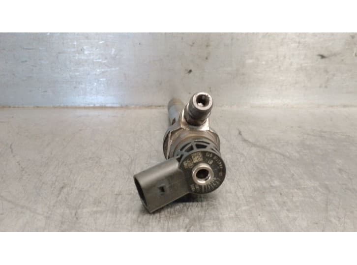 Recambio de inyectores 8 para bmw 1 (f20) 118 d referencia OEM IAM 261775518 13538514146 2