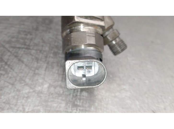 Recambio de inyectores 8 para bmw 1 (f20) 118 d referencia OEM IAM 261775518 13538514146 5