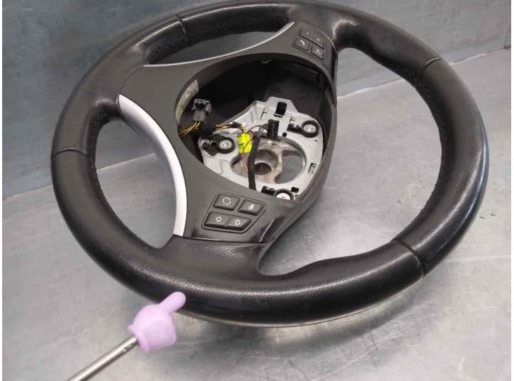 Recambio de volante para bmw 1 (e87) 118 i referencia OEM IAM 912328801 7