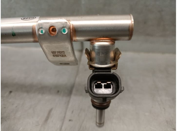 Recambio de rampa inyectora para voge ds900x referencia OEM IAM F01R00P634 F01R00P634 9