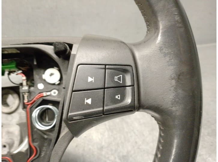 Recambio de volante para volvo c30 (533) 2.0 d referencia OEM IAM PV55160060 30632900 4