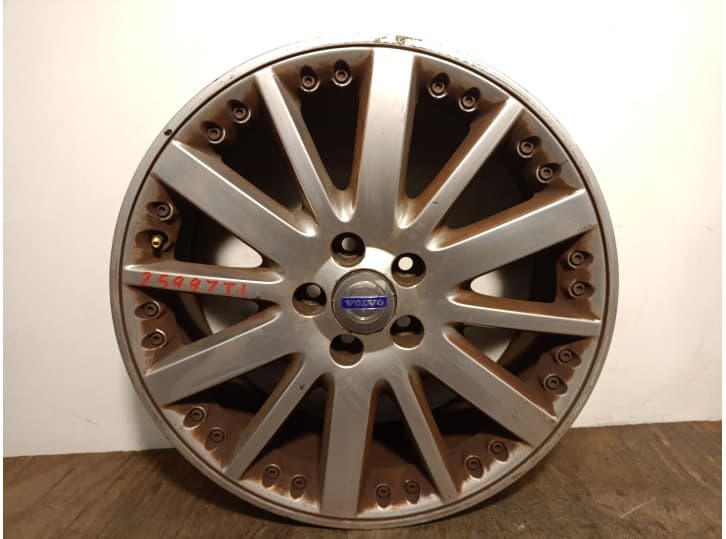 Recambio de llanta para volvo xc90 i (275) v8 awd referencia OEM IAM 30635472 R187JX18X49