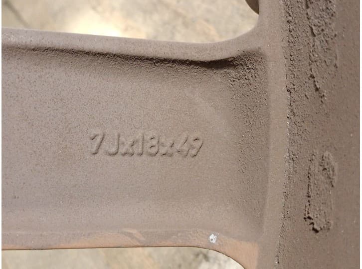 Recambio de llanta para volvo xc90 i (275) v8 awd referencia OEM IAM 30635472 R187JX18X49 5