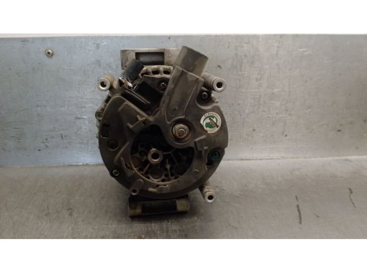 Recambio de alternador para volvo xc90 i (275) v8 awd referencia OEM IAM 8603898 8603898 4
