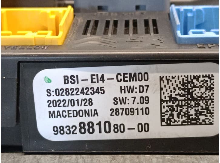 Recambio de caja reles / fusibles para opel mokka 1.2 (76) referencia OEM IAM 9832881080 4