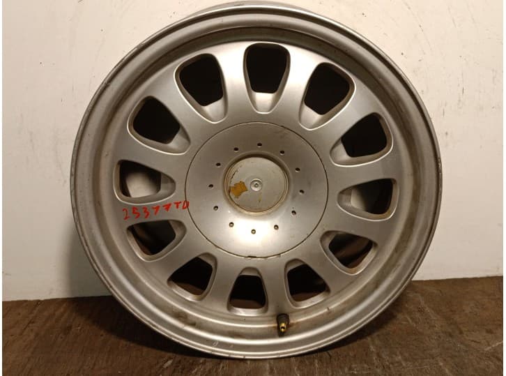 Recambio de llanta para bmw 5 (e39) 525 d referencia OEM IAM 1093463 R157JX15H2IS20