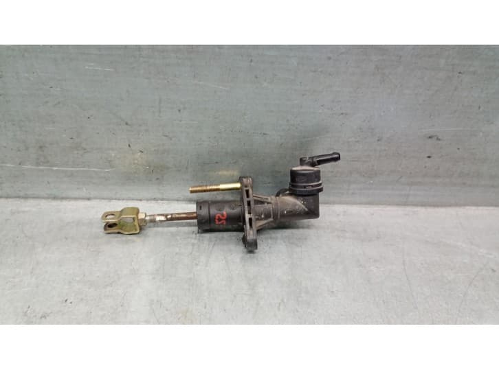 Recambio de bombin embrague para kia carnival ii (gq) 2.9 crdi referencia OEM IAM J3
