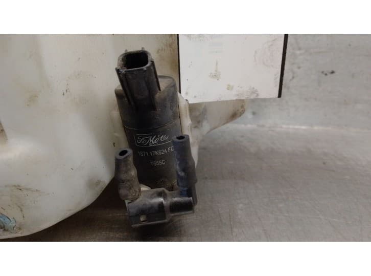 Recambio de deposito limpia para volvo v50 (545) 2.4 referencia OEM IAM 8663934 30699397 2