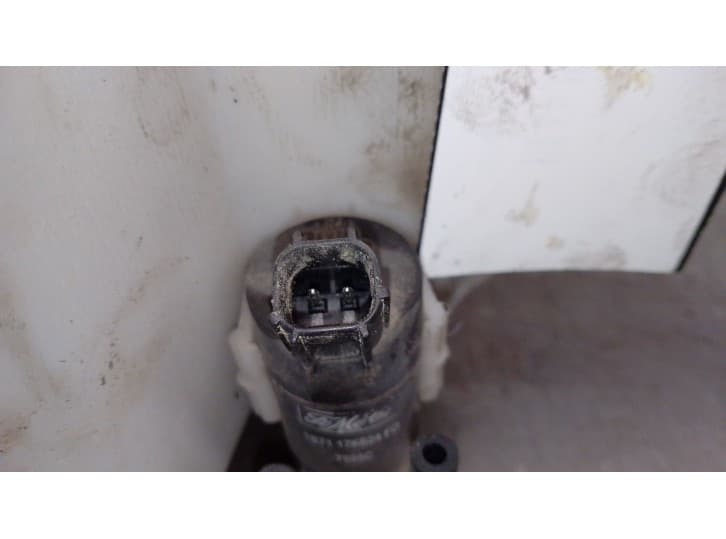 Recambio de deposito limpia para volvo v50 (545) 2.4 referencia OEM IAM 8663934 30699397 3
