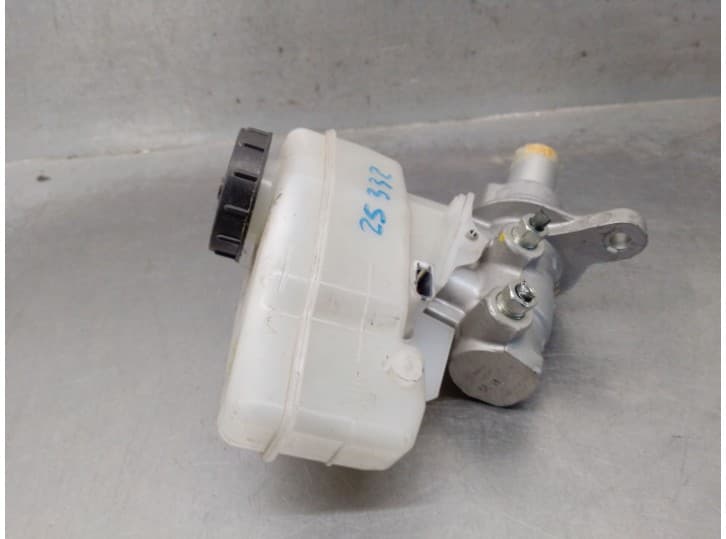 Recambio de bomba freno para infiniti q50 50 d referencia OEM IAM D60104GK5A D60104GK5A 4