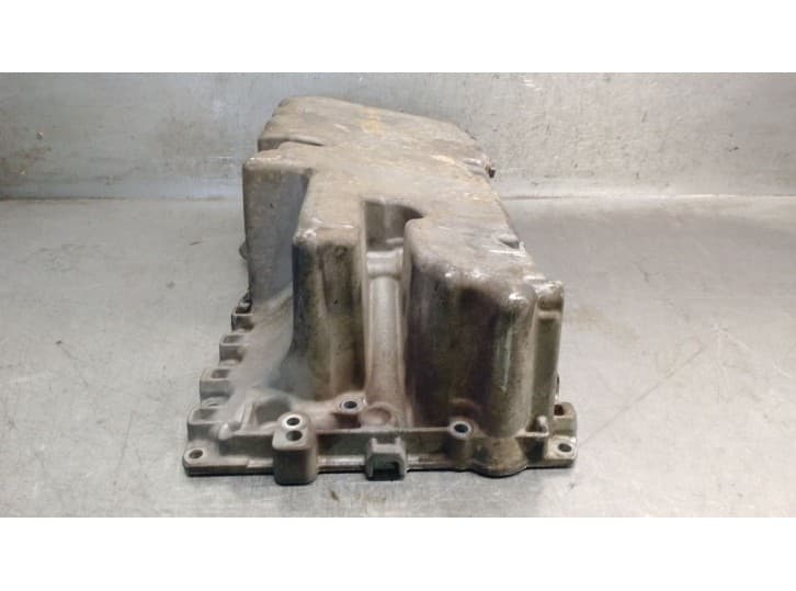 Recambio de carter para volvo v50 (545) 2.4 referencia OEM IAM 8692614A 30777739 6