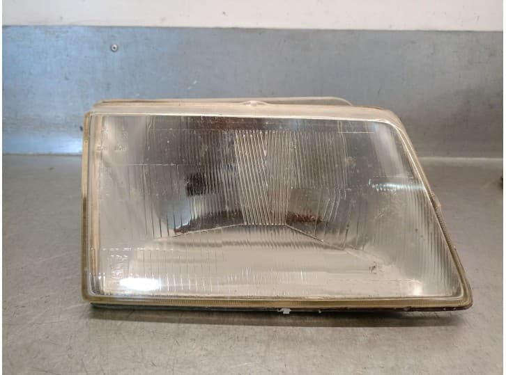 Recambio de faro derecho para peugeot 205 ii (20a/c) 1.7 diesel referencia OEM IAM 161A