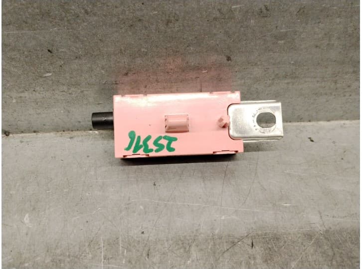 Recambio de antena para volvo xc60 ii (246) b5 mild-hybrid referencia OEM IAM 32141921 2
