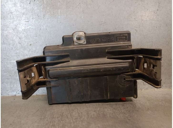 Recambio de caja reles / fusibles para bmw 3 (e90) 320 d referencia OEM IAM 6936653 2
