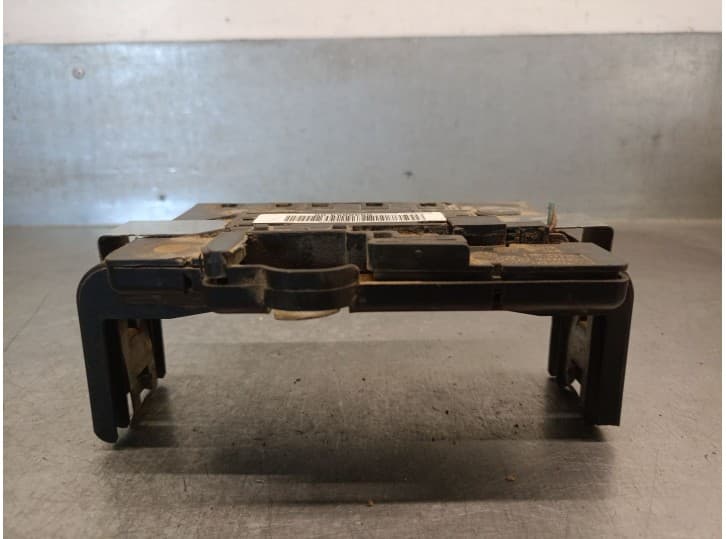 Recambio de caja reles / fusibles para bmw 3 (e90) 320 d referencia OEM IAM 6936653 3