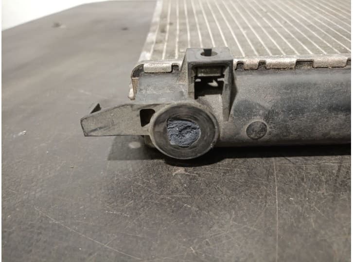 Recambio de radiador agua para hyundai i10 i (pa) 1.1 referencia OEM IAM 253100X000 4
