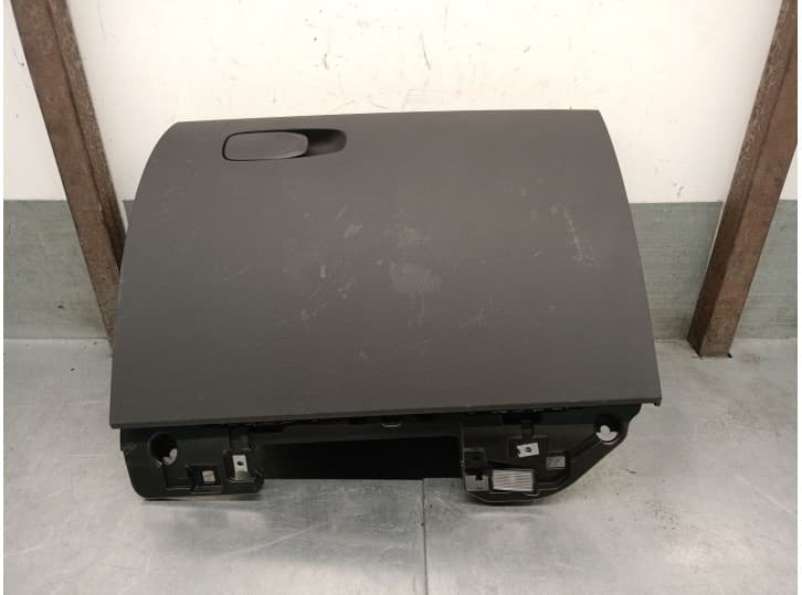 Recambio de guantera para volvo xc60 ii (246) d5 awd referencia OEM IAM 31417596 31417596