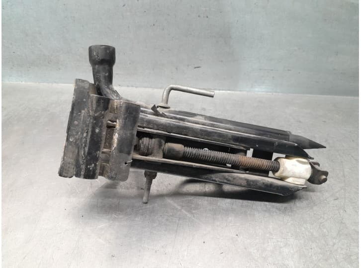 Recambio de gato para ford fiesta iii (gfj) 1.1 referencia OEM IAM 93FB17080AA 7083596 3
