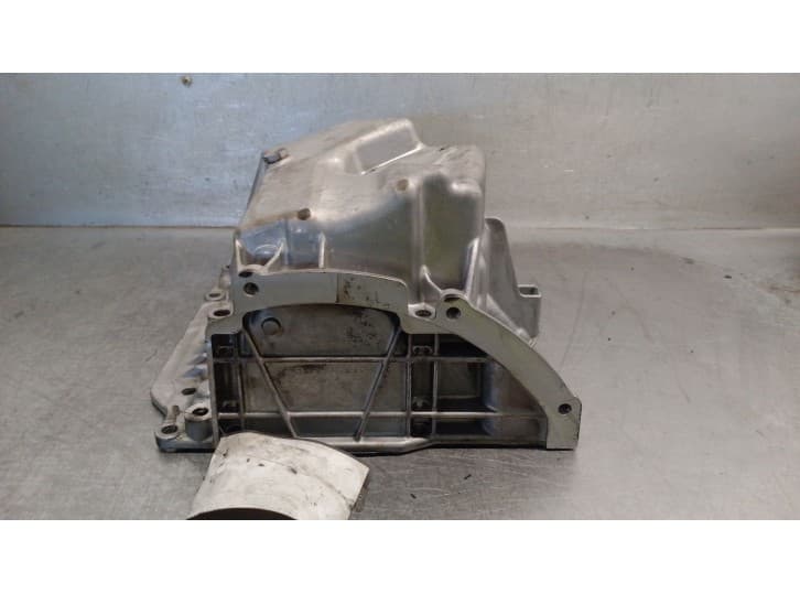 Recambio de carter para bmw 1 (f20) 116 d referencia OEM IAM 13992010 11138516485 4