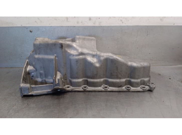 Recambio de carter para bmw 1 (f20) 116 d referencia OEM IAM 13992010 11138516485 5