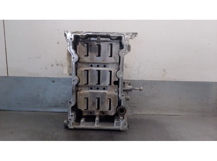 Recambio de carter para cadillac srx 3.6 awd referencia OEM IAM 12597230 12610145 2