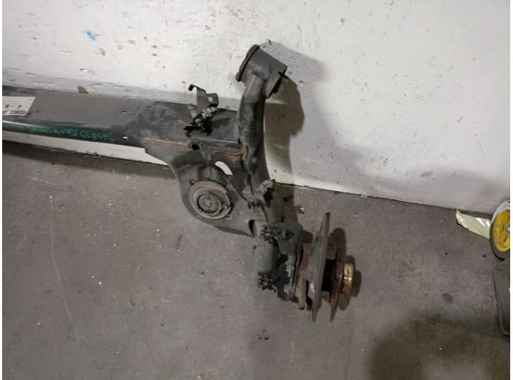 Recambio de puente trasero para nissan juke (f16_) 1.0 referencia OEM IAM HR10 5