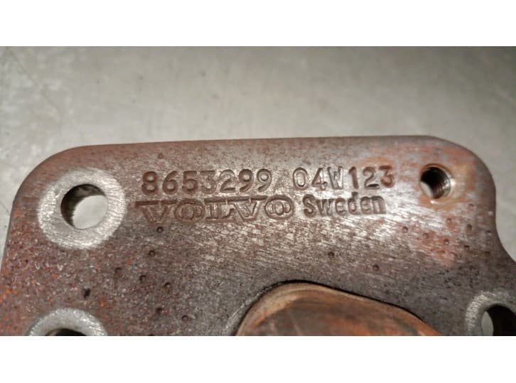 Recambio de colector escape para volvo v50 (545) 2.4 referencia OEM IAM 8653299 8250520 5